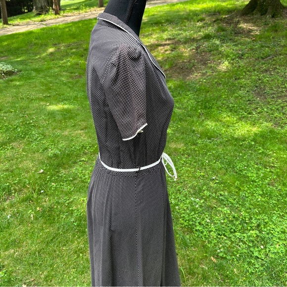 AMAZING!! Vintage polka dot dress - Picture 2 of 5